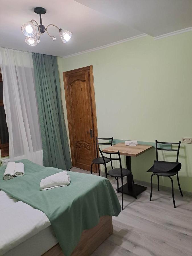 Apartment On Xancteli Tbilisi Eksteriør billede